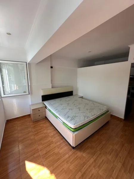 Tirane, shitet apartament 1+1 Kati 2, 50 m² 69.000 € (laprake)