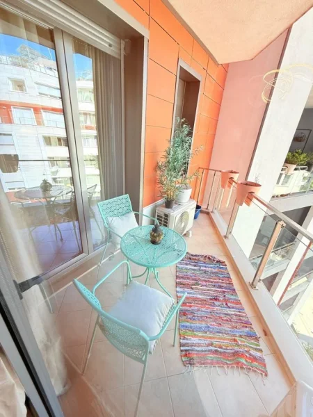 Tirane, jepet me qera apartament 2+1 Kati 5, 80 m² 1.200 € 