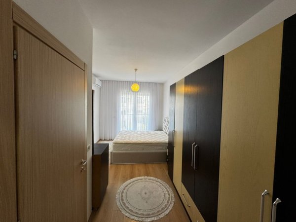 Tirane, jepet me qera apartament 2+1+Ballkon Kati 5, 100 m² 800 € (Don Bosko)