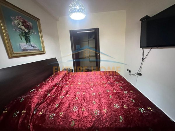 Tirane, jepet me qera apartament 1+1+Ballkon Kati 2, 83 m² (Myslym Shyri)