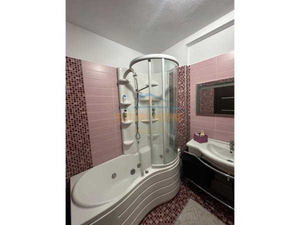 Tirane, jepet me qera apartament 1+1+Ballkon Kati 2, 83 m² (Myslym Shyri)