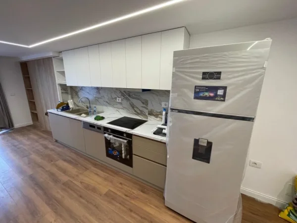 Tirane, shitet apartament duplex 2+1+Ballkon Kati 1, 105 m² 160.000 € (Golden Park 3)