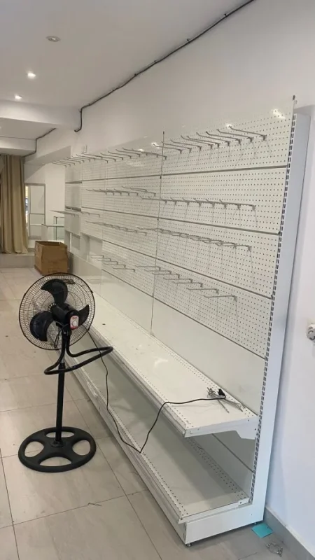 Durres, shes Shes rafte te pershtatshme per dyqan/market 2.600 €