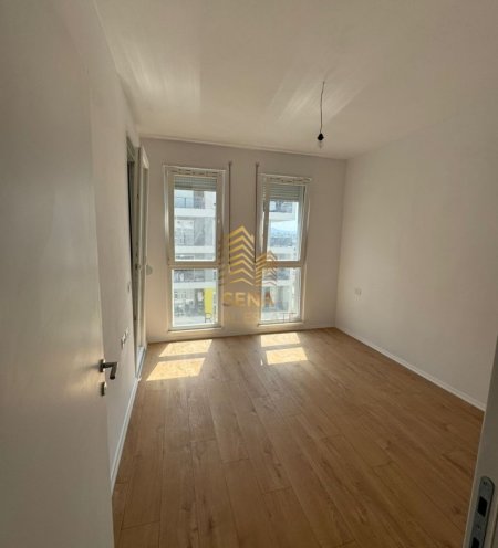 Tirane, shitet apartament 1+1+Ballkon Kati 5, 51 m² 68.000 € (Kompleksi Univers City, Prane QTU)
