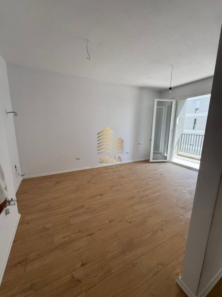 Tirane, shitet apartament 1+1+Ballkon Kati 5, 51 m² 68.000 € (Kompleksi Univers City, Prane QTU)
