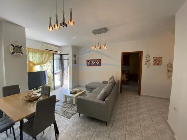 Durres, shitet apartament 1+1+Aneks+Ballkon Kati 1, 71 m² 89.200 € (Golem)