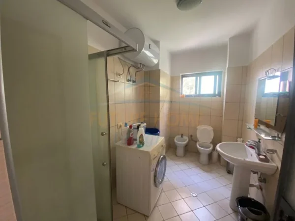 Durres, shitet apartament 1+1+Aneks+Ballkon Kati 1, 71 m² 89.200 € (Golem)