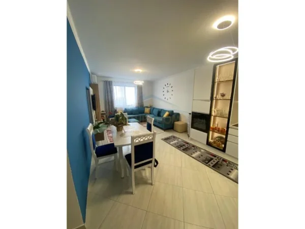 Durres, shitet apartament 3+1+Aneks+Ballkon Kati 8, 120 m² 135.000 € (Shkozet)