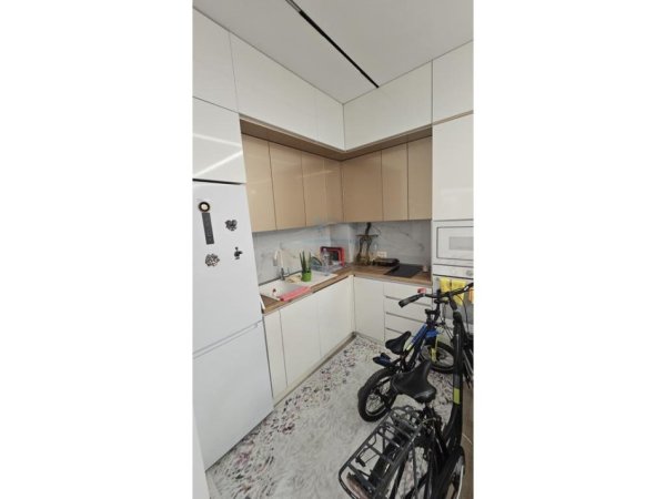 Durres, shitet apartament 1+1+Aneks+Ballkon Kati 2, 65 m² 120.000 € (Plazh)