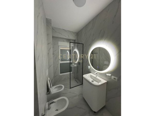 Tirane, shitet apartament 1+1 Kati 7, 53 m² 100.000 € (Rezidenca Kaimi)