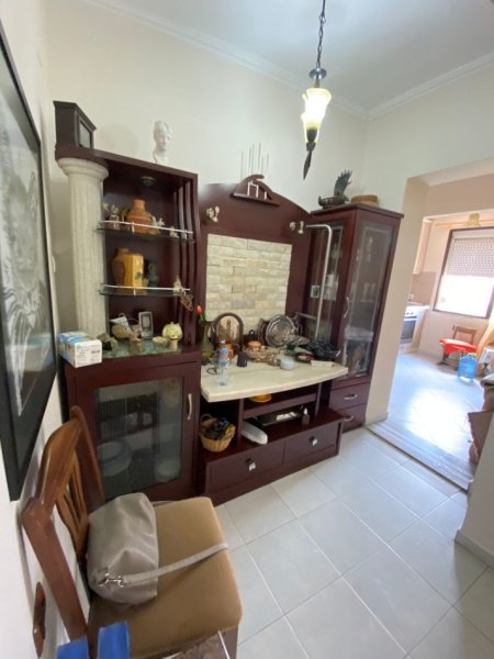 Tirane, jepet me qera apartament 1+1 Kati 3, 500 €