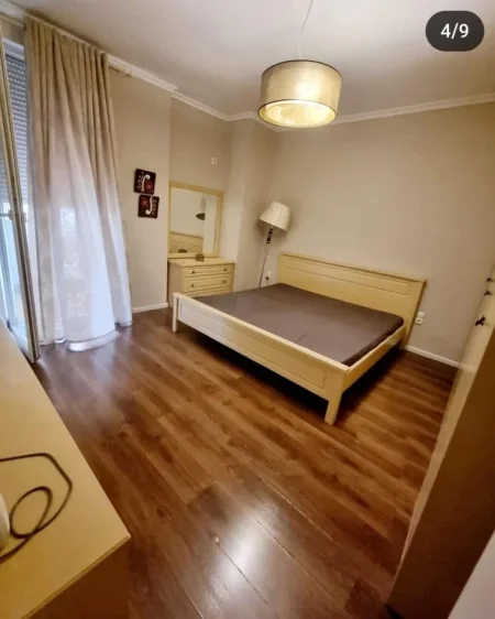 Tirane, jepet me qera apartament 3+1+Aneks+Ballkon Kati 2, 110 m² 850 € (Rruga e kavajes)