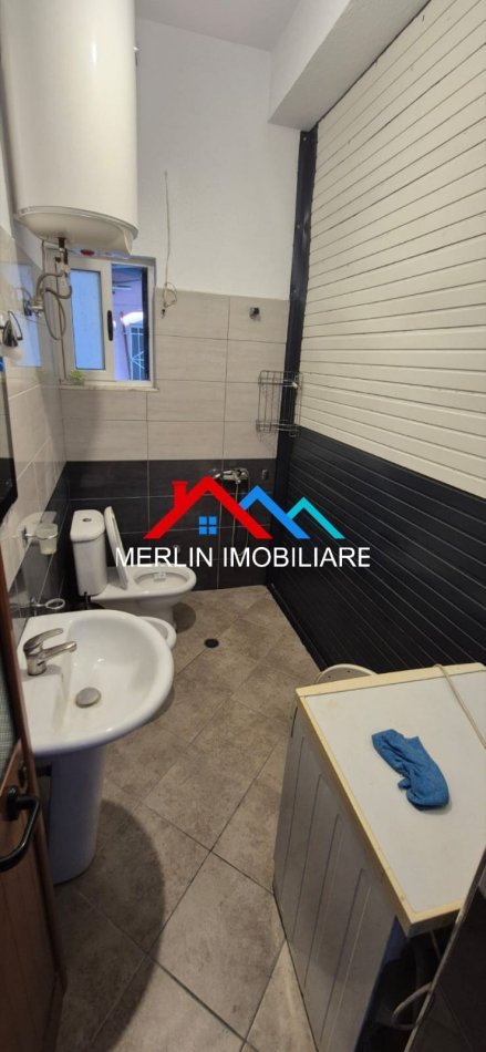 Tirane, jepet me qera apartament 2+1+Ballkon Kati 1, 80 m² 400 € (RRUGA E DIBRES)
