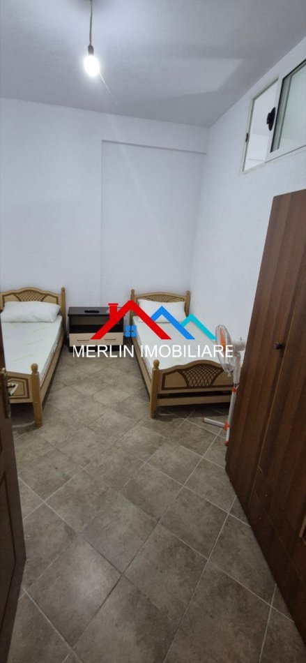 Tirane, jepet me qera apartament 2+1+Ballkon Kati 1, 80 m² 400 € (RRUGA E DIBRES)