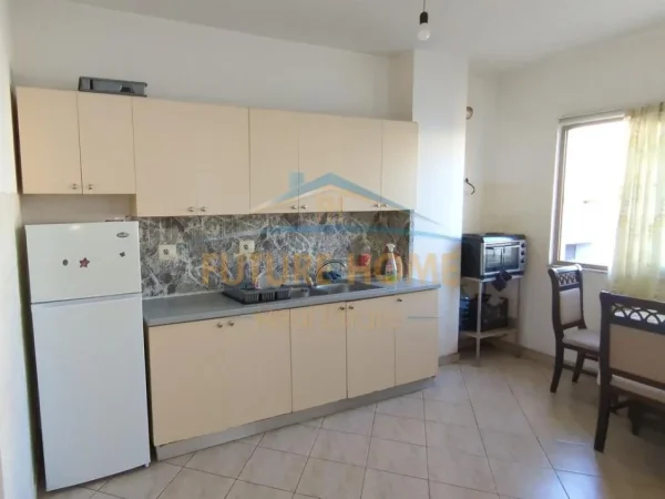 Tirane, jepet me qera apartament 2+1 Kati 7, 100 m² 450 € 