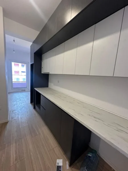 Tirane, shitet apartament 1+1+Ballkon Kati 4, 46 m² 68.000 € (Ali Dem, Kompleksi Mangalem 21)