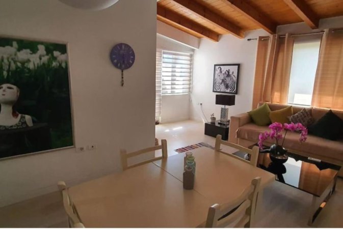 Jap 1+1 te mobiluar, te Selvia, Kati 5, 65 m² 550 €