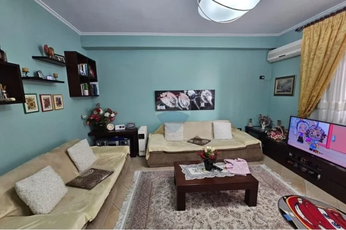 Tirane, shitet apartament 2+1 , 105 m² 255.000 € (Ish Ekspozita, ID: 530391022-92)