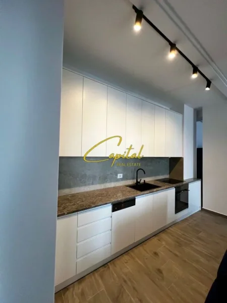 Tirane, jepet me qera apartament 2+1 Kati 3, 82 m² 900 € (PAZARI I RI)