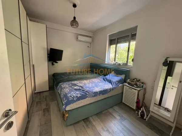 Tirane, shitet shtepi 2+1 Kati 1, 154 m² 300.000 € 