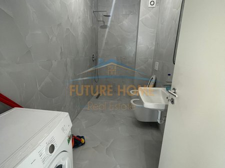 Tirane, jepet me qera apartament 1+1 Kati 7, 68 m² 400 € (Ali Demi)