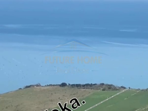 Durres, shitet toke , 10.000 m² 900.000 € (Kepi i Rodonit)