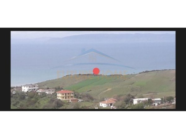 Durres, shitet toke , 10.000 m² 900.000 € (Kepi i Rodonit)