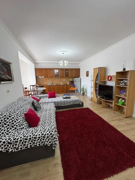 Tirane, shitet apartament 2+1+Ballkon Kati 7, 84 m² 135.000 € (5 MAJI)
