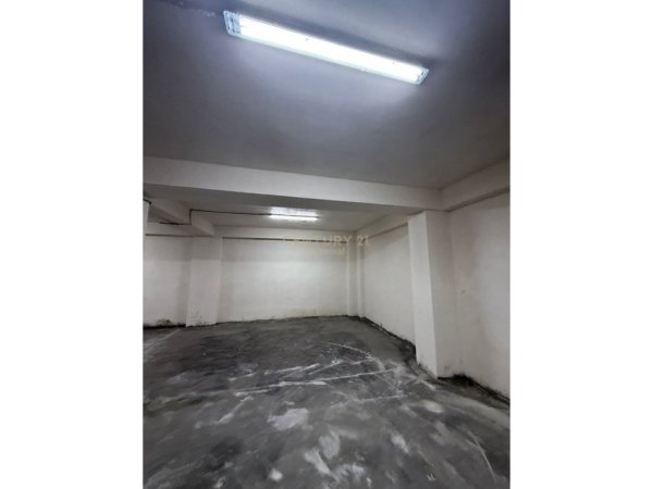 Tirane, shitet magazine Kati 0, 319 m² 270.000 € (Ish-Nisheraku)