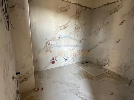 Tirane, shitet apartament 2+1+Ballkon Kati 3, 113 m² (Paskuqan)