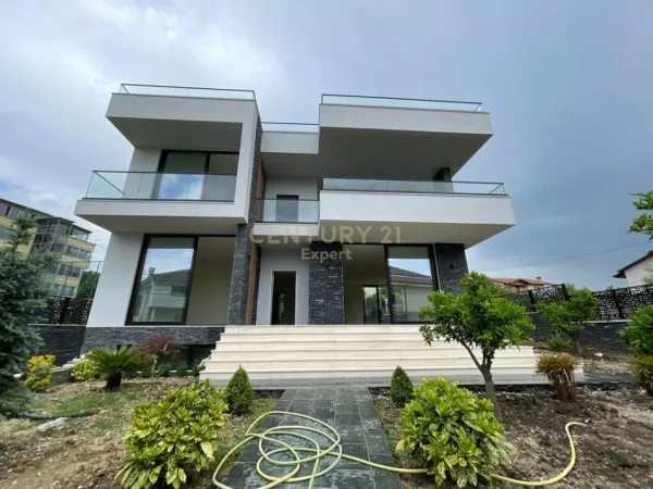 Tirane, shitet Vile 2 Katshe Kati 2, 480 m² 800.000 € (Sauk)