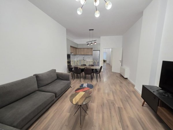 Tirane, jepet me qera apartament 2+1+Aneks+Ballkon Kati 8, 128 m² 1.000 € (Kompleksi Square 21)