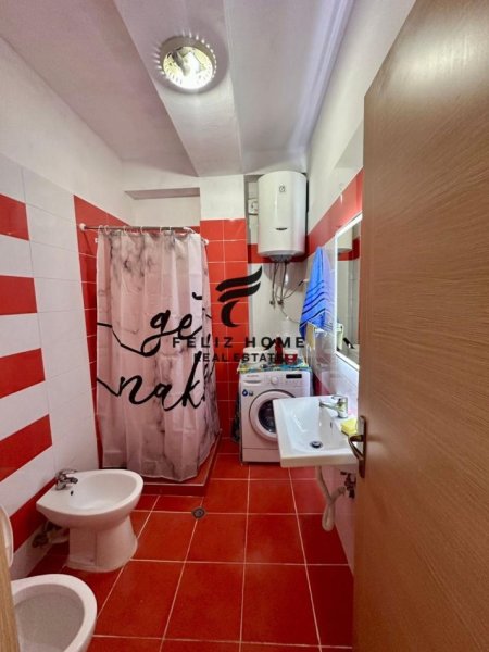 Tirane, jepet me qera apartament 1+1 Kati 6, 56 m² 500 € (STACIONI TRENIT)