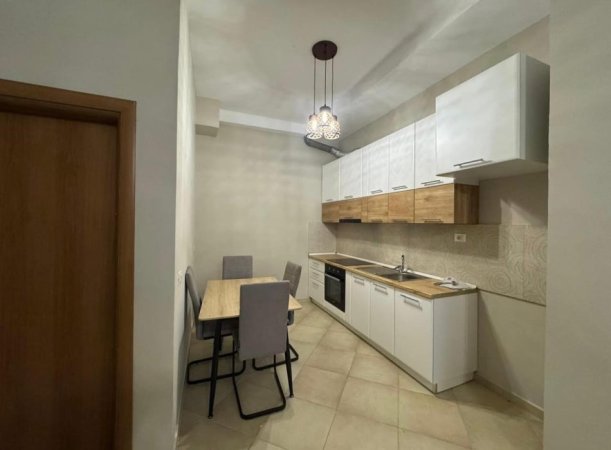 APARTAMENT 2+1 PER SHITJE NE FRESK, PRANE SPAR2