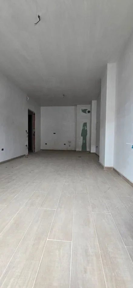 Tirane, shitet apartament 1+1 Kati 1, 73 m² 138.700 € (RRUGA JORDAN MISJA)