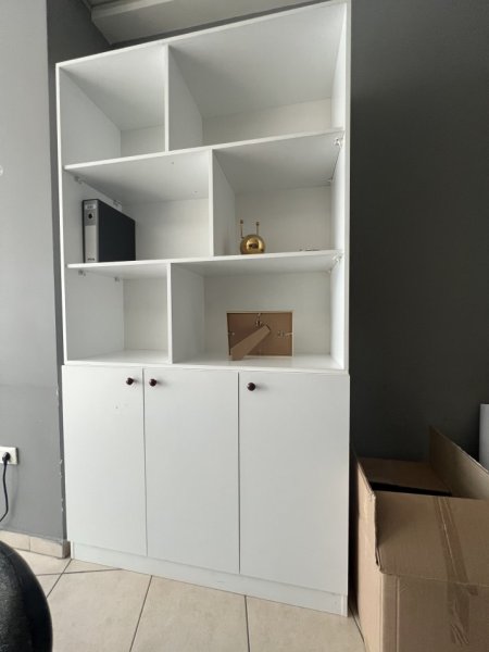 Tirane, shes Raft Druri 100 €