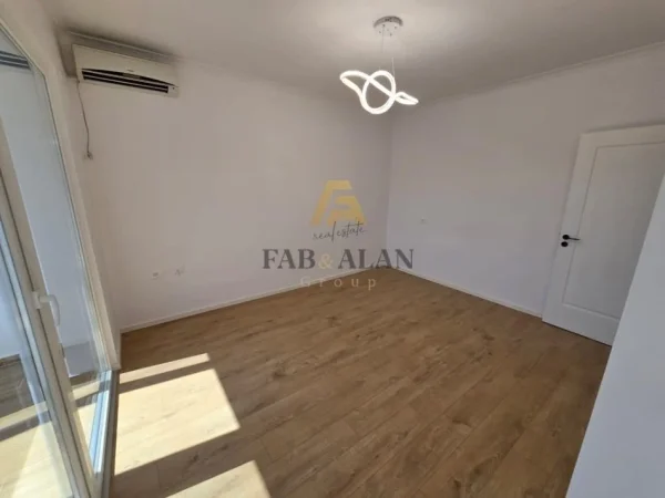 Tirane, shitet apartament 2+1 Kati 4, 77 m² 145.000 € (Rruga Bardhyl)