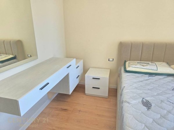 Tirane, jap me qera apartament 1+1 , 53 m² 480 € (Bulevardi i Ri)