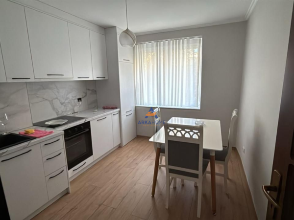 jepet me qera apartament 1+1+Ballkon Kati 2, 60 m² 700 € (SHESHI WILLSON)