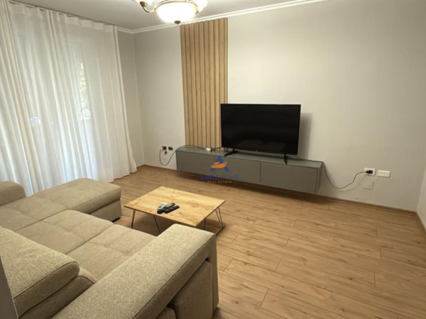 jepet me qera apartament 1+1+Ballkon Kati 2, 60 m² 700 € (SHESHI WILLSON)