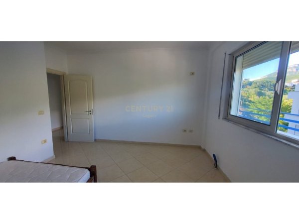 Tirane, jap me qera apartament 2+1 Kati 3, 100 m² 350 € (Fresku)