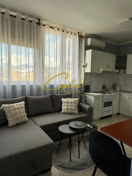 Tirane, jepet me qera apartament 1+1 Kati 5, 48 m² 540 € (RRUGA E DURRESIT)