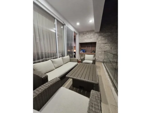 Durres, shitet apartament 2+1 Kati 2, 101 m² 295.000 € (Gjiri i Lalzit , Durres)