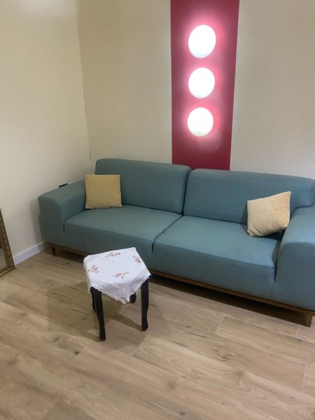 Tirane, jepet me qera apartament 1+1+Ballkon Kati 3, 60 m² 540 € (MYSLYM SHYRI)