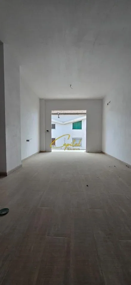 Tirane, shitet apartament 1+1 Kati 1, 73 m² 139.500 € (BULEVARDI I RI)