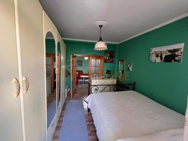 SHITET APARTAMENT 2+1 TEK RRUGA FORTUZI