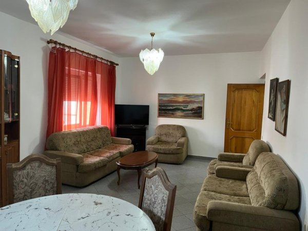 Tirane, jepet me qera apartament 2+1 Kati 5, 100 m² 450 € (Rruga e Durrësit)