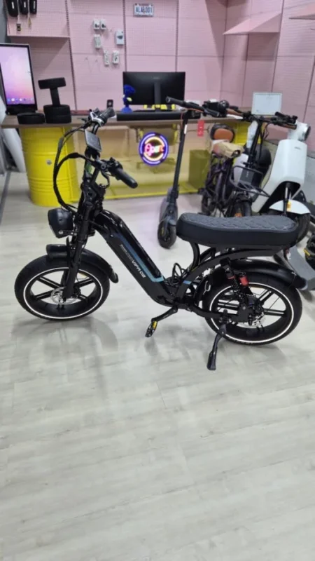 Tirane, shes biciklete elektrike Ouxi Vifa Q8 e zeze