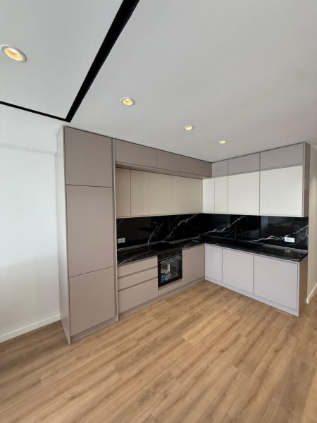 Tirane, jepet me qera apartament 2+1+Aneks+Ballkon Kati 6, 120 m² 1.250 € (Kompleksi Olimpik)