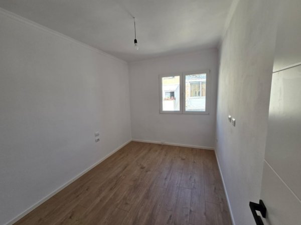 Tirane, shitet apartament 2+1+Ballkon Kati 5, 55 m² 128.000 € (Don Bosko)